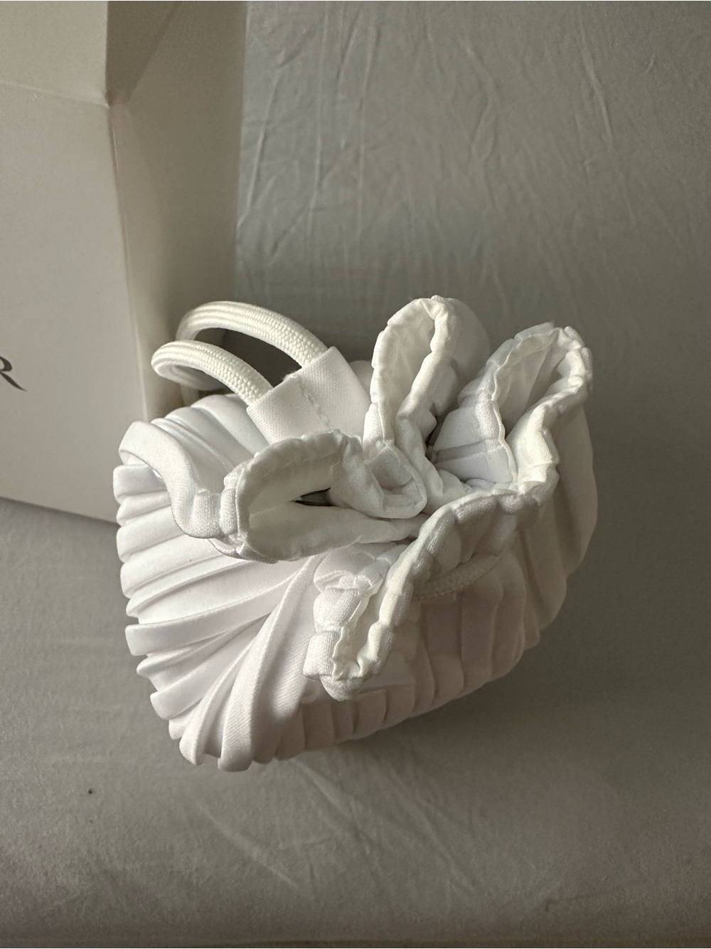 DIOR White Pleated Drawstring Bucket Cosmetic Bag - Picture 3 of 4